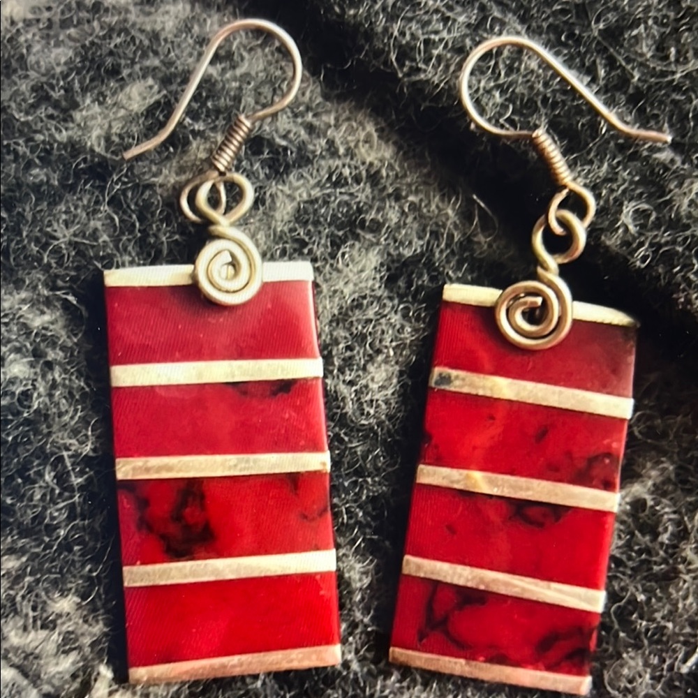 Vibrant Red Rectangular Earrings with Striped Design and Gold-Toned Acce…